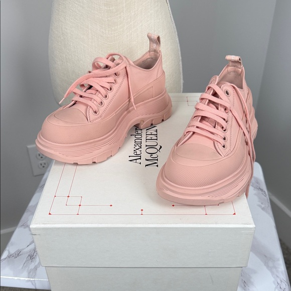 Alexander McQueen Shoes - LIKE NEW Alexander McQueen Women's Blush Sneakers